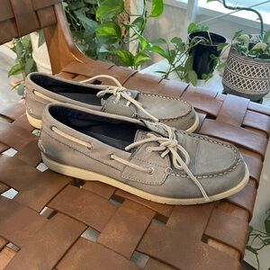 Women’s Gray Sperry shoes
